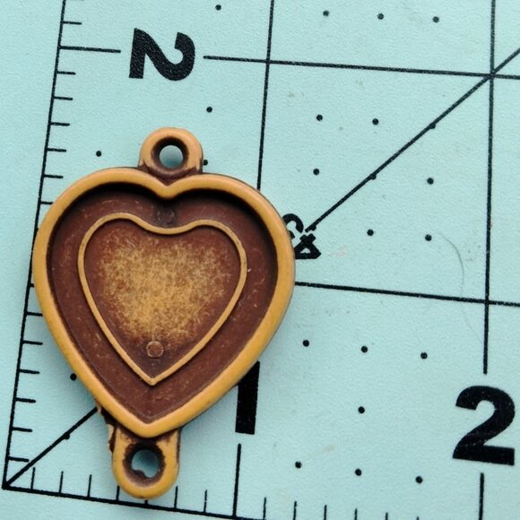 Heart Shaped Pendant Hanger DIY Jewelry Valentine Craft Projects Brown Plastic - Picture 3 of 3